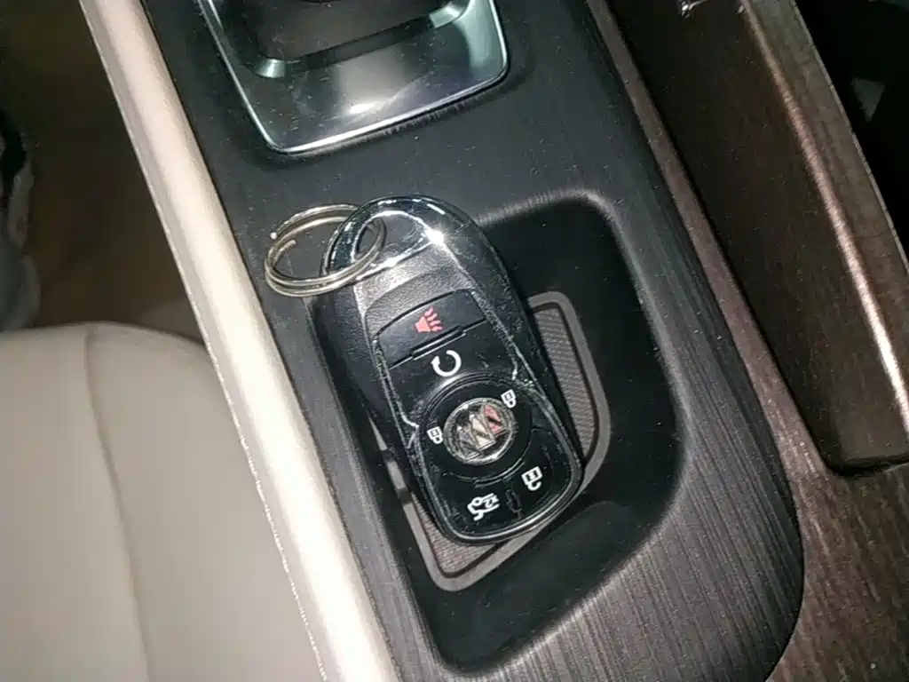 Buick LaCrosse — миниатюра 9