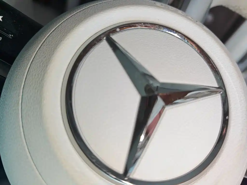 Mercedes-Benz EQE SUV — миниатюра 9