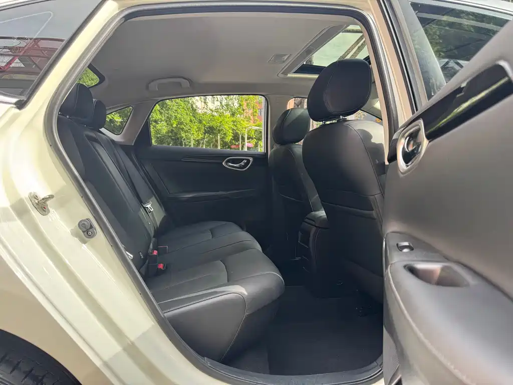 Nissan Sylphy 2018 1.6XV CVT Premium