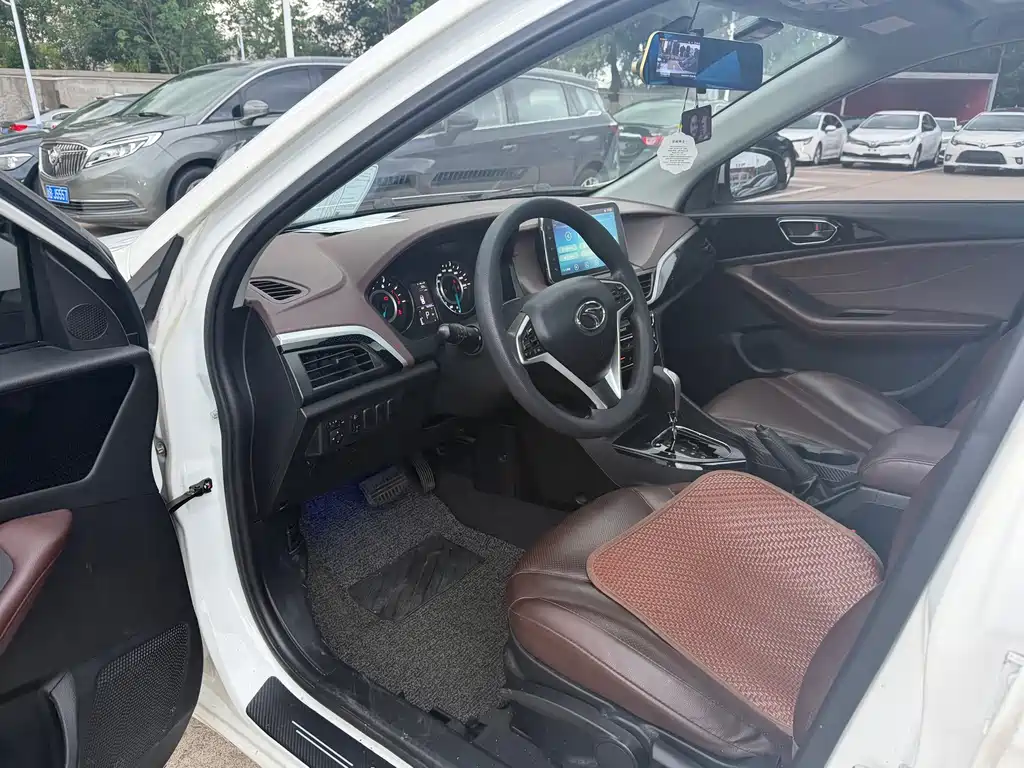 Soueast A5 Yiwu — миниатюра 5