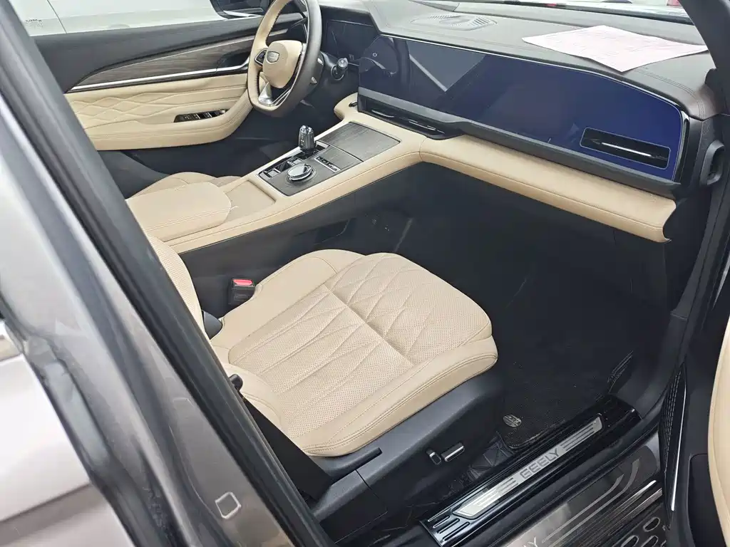 Geely Xingyue L — миниатюра 13