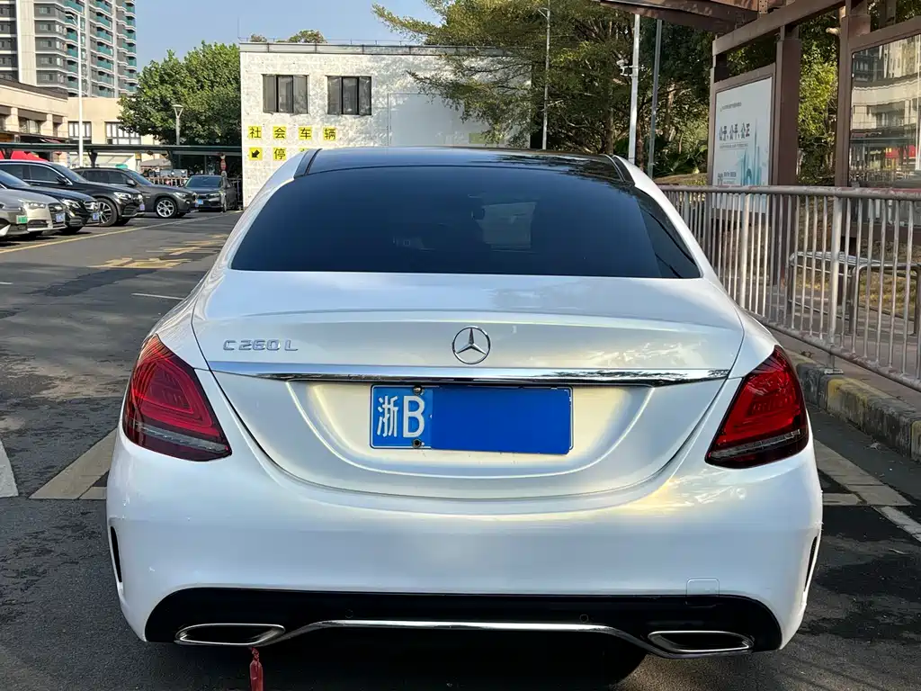 MERCEDES-BENZ C CLASS