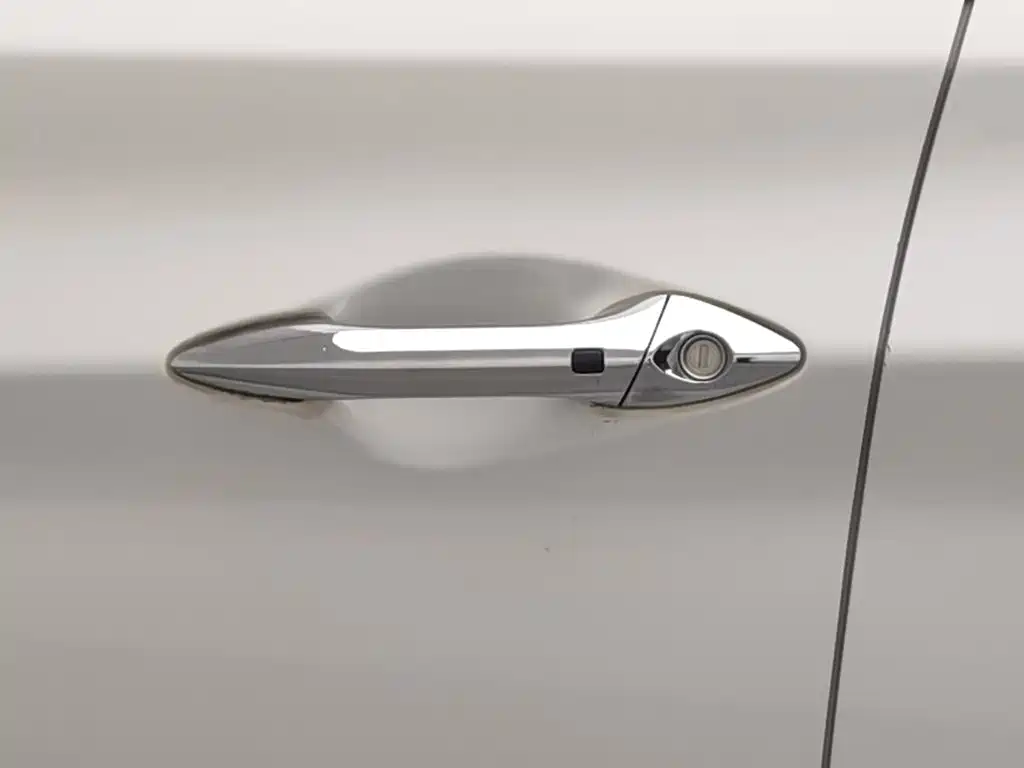 Hyundai Elantra Langdong — миниатюра 18