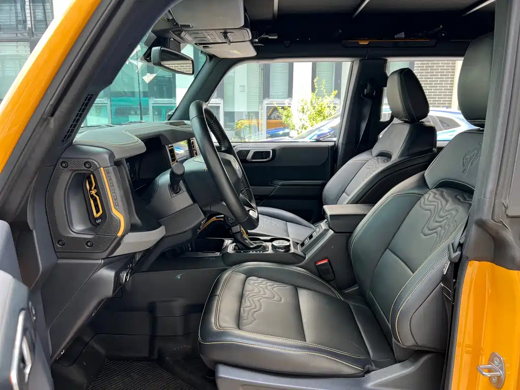 Ford Bronco — миниатюра 10