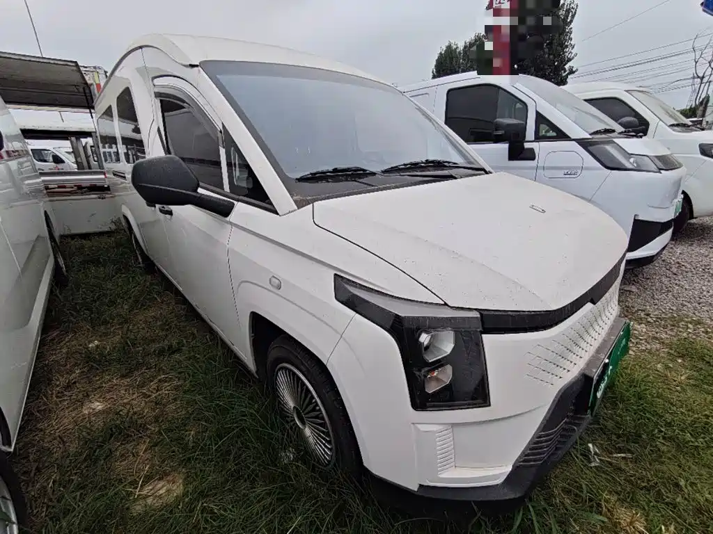予风汽车 予风黄金仓 — миниатюра 4