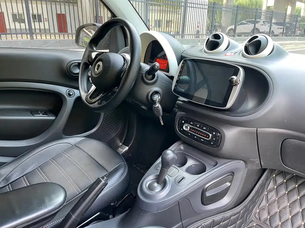 smart Smart Fortwo — миниатюра 10