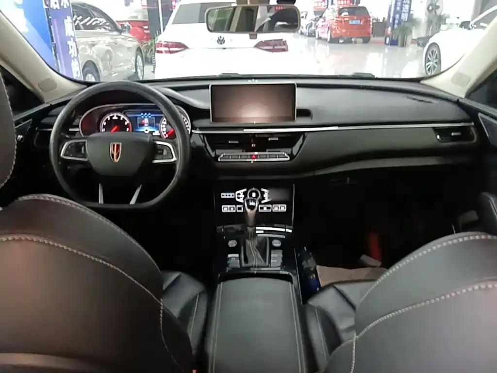Hongqi Hongqi H5 — миниатюра 10