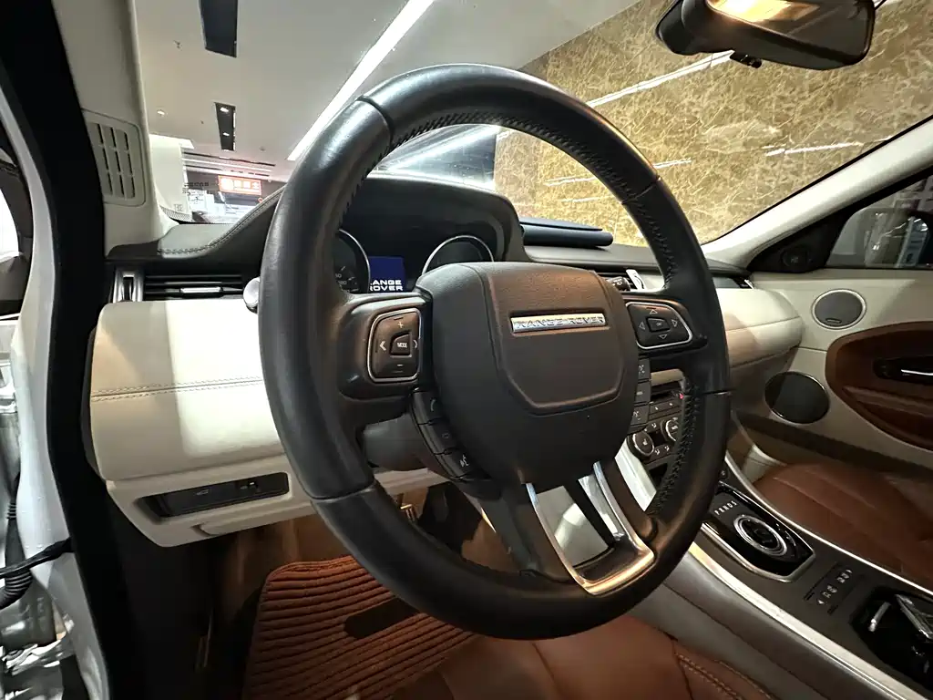 Land Rover Evoque (Import) — миниатюра 19