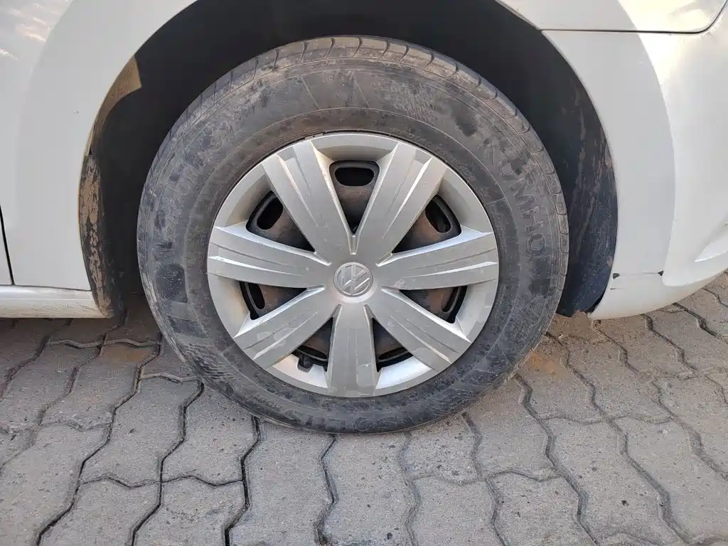 Volkswagen Jetta — миниатюра 8