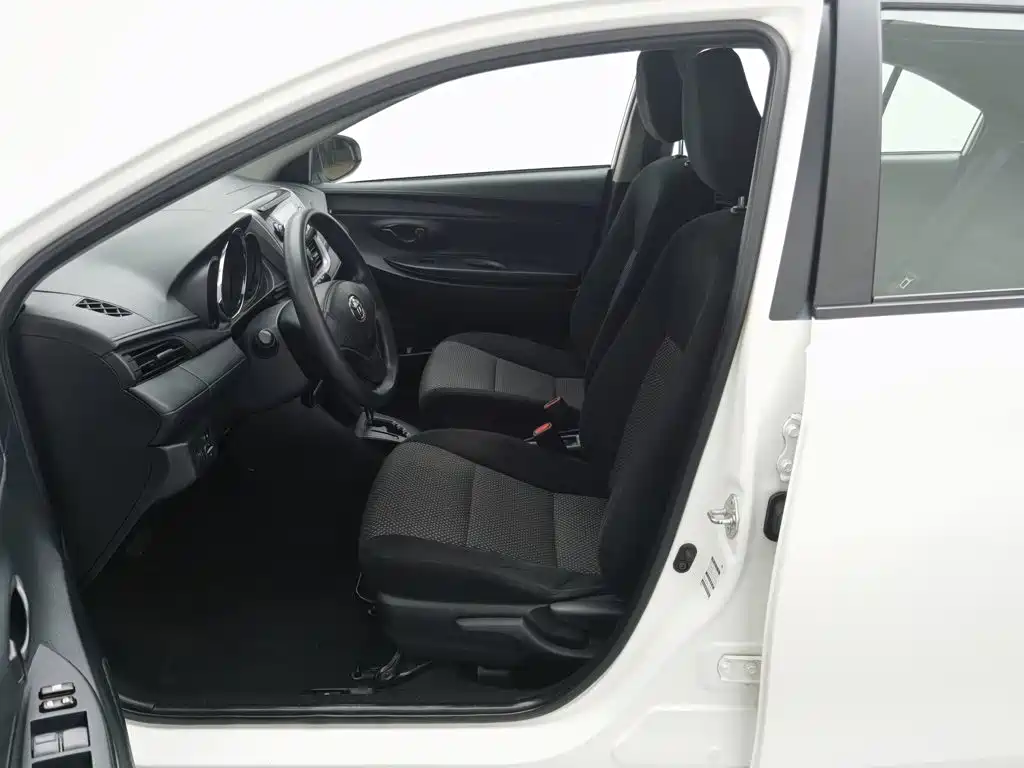 Toyota Vios — миниатюра 10