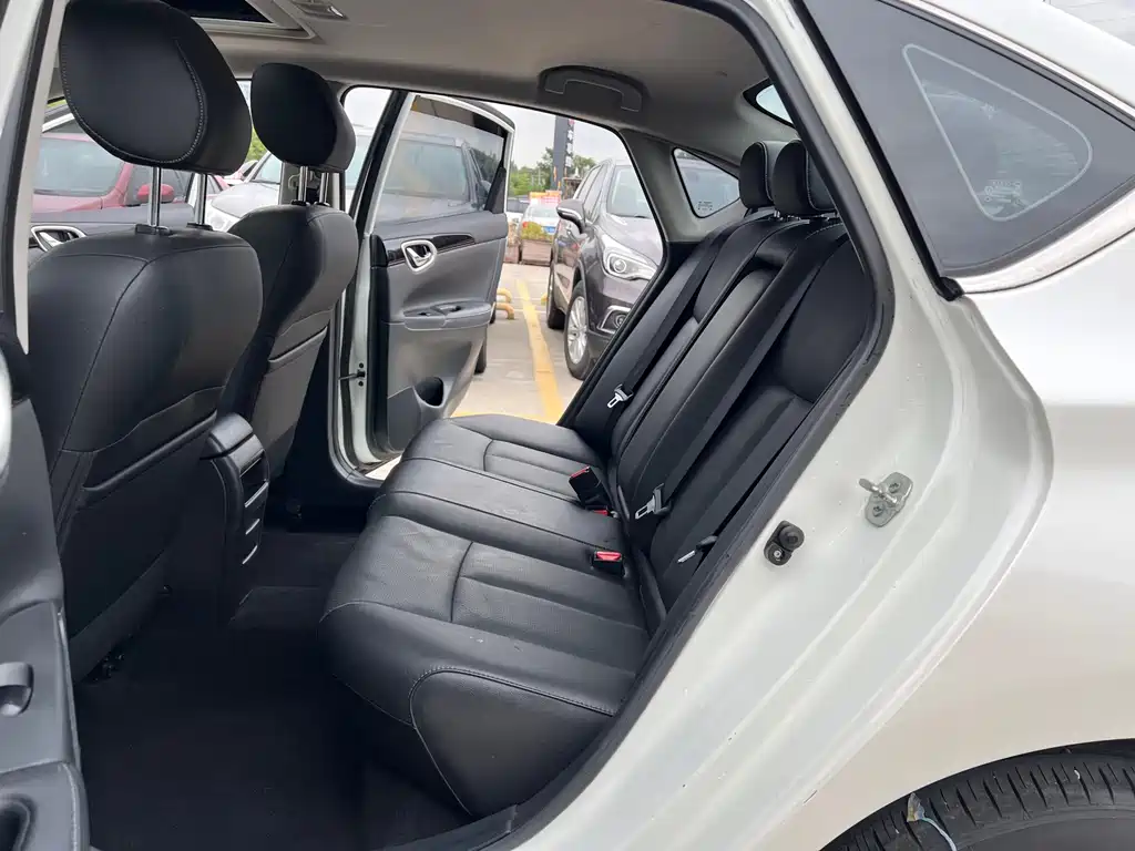 Nissan Sylphy — миниатюра 5