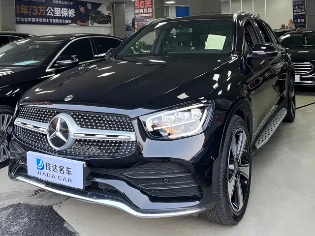 MERCEDES-BENZ GLC