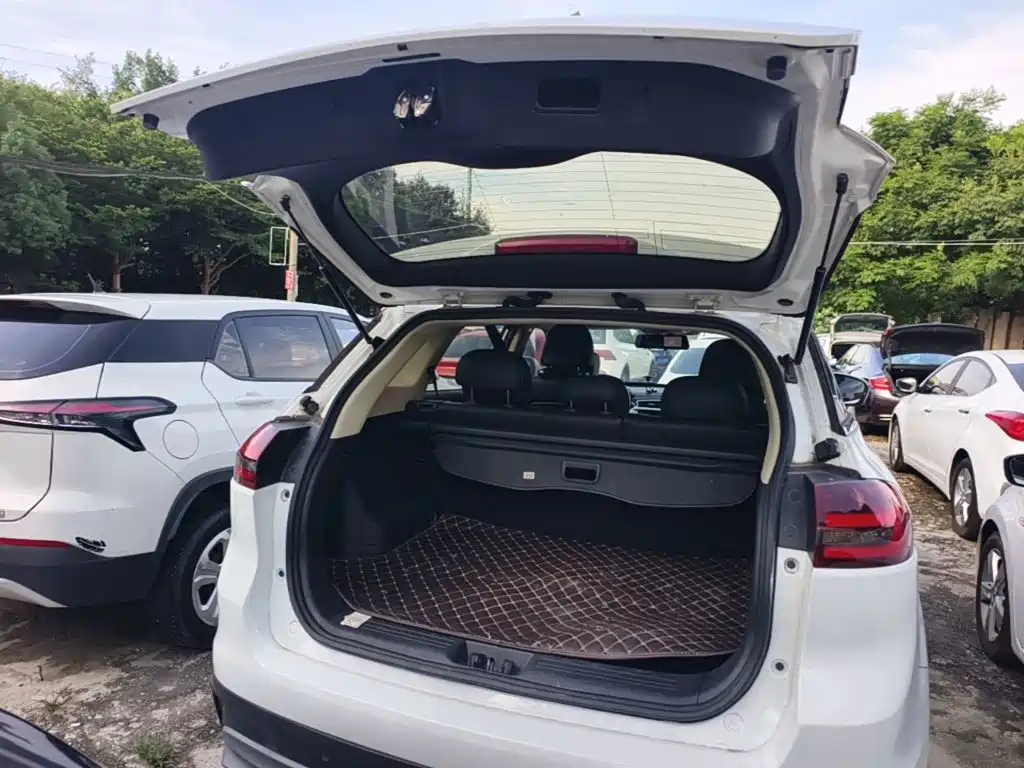 Geely Boyue — миниатюра 19
