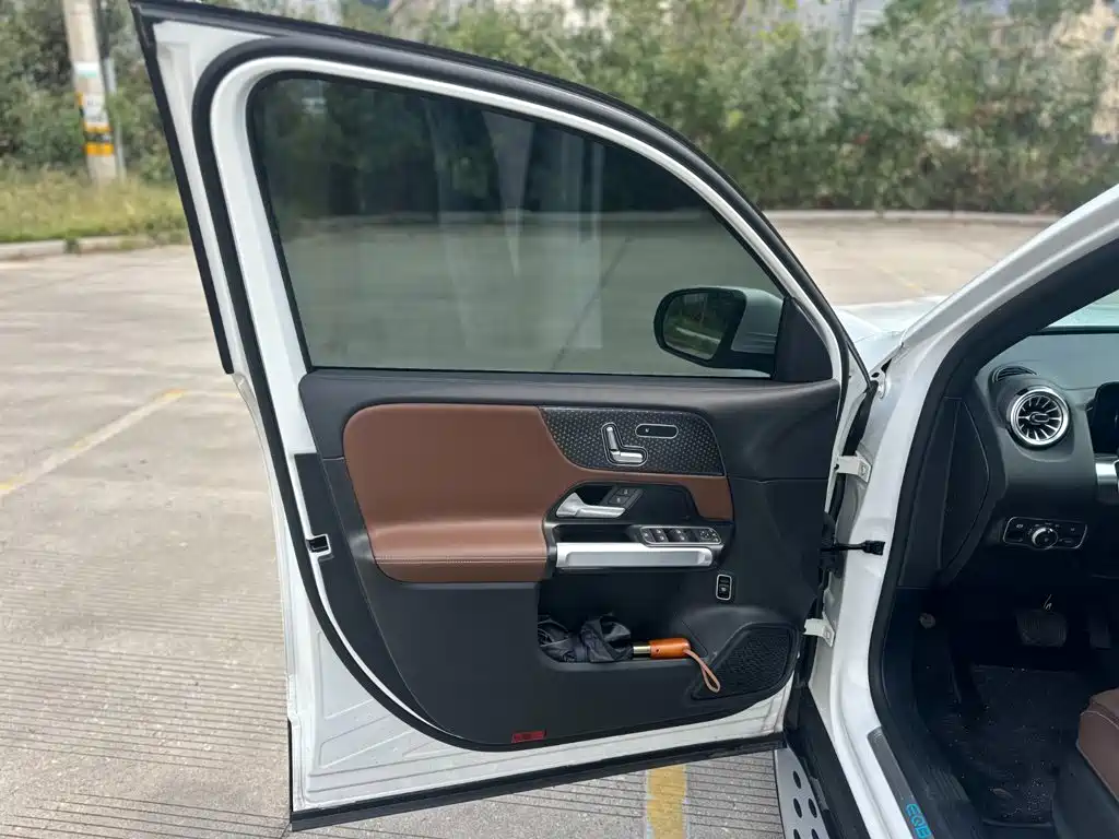 Mercedes-Benz EQB — миниатюра 9