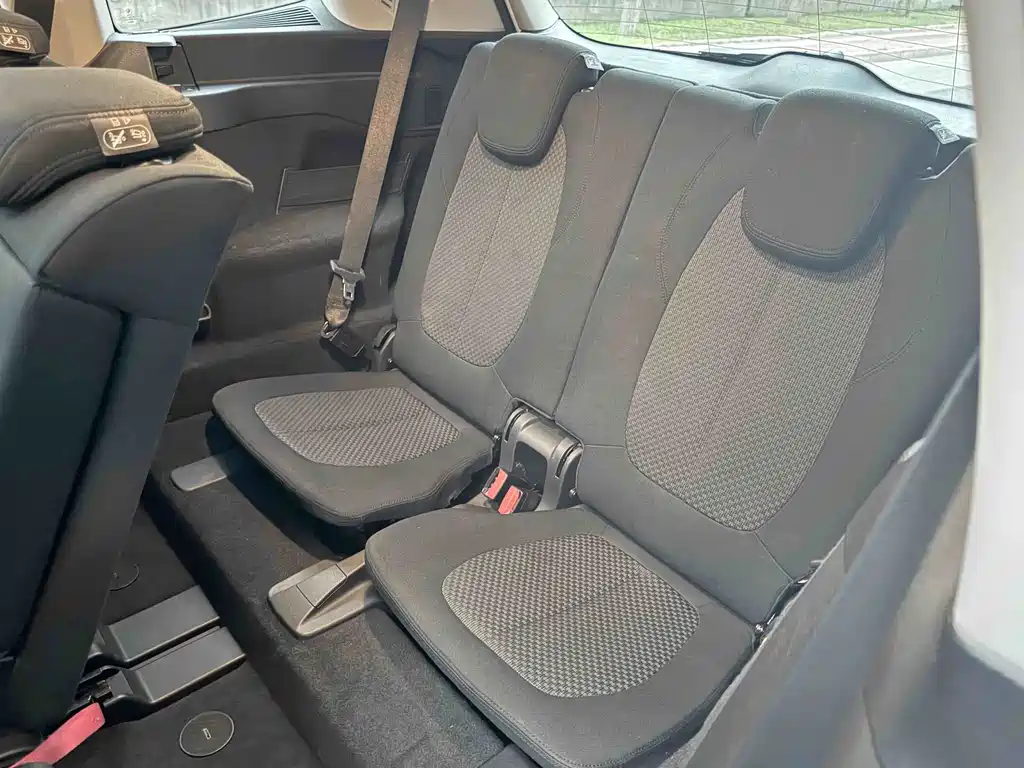 BMW 2 Series Gran Tourer 218i Leading Type, фото 15