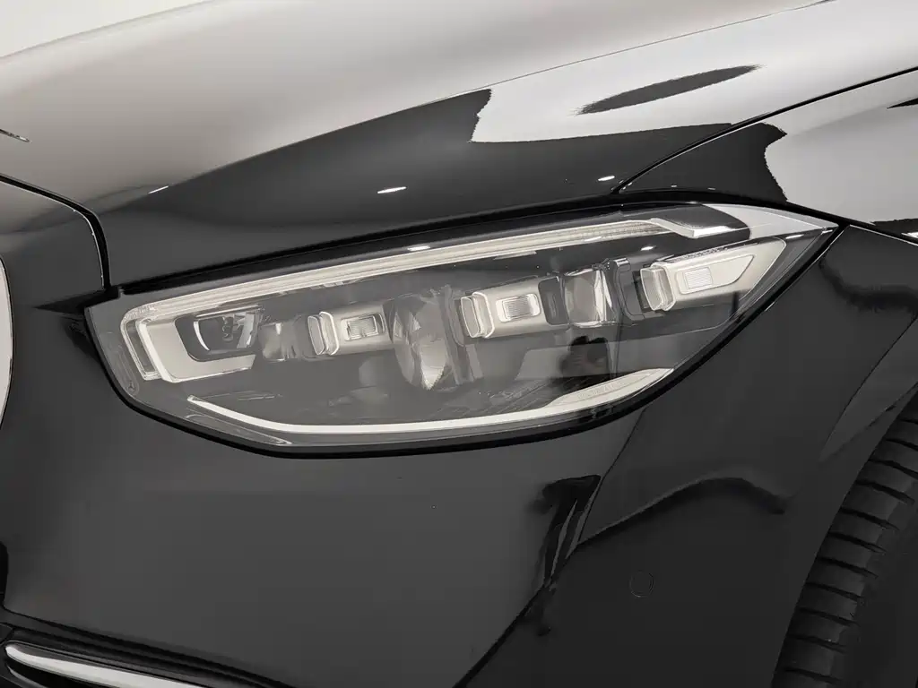Mercedes-Benz S-Class — миниатюра 9