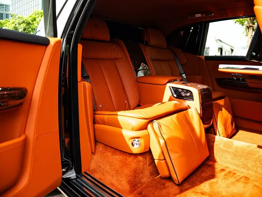 Rolls-Royce Phantom — миниатюра 10