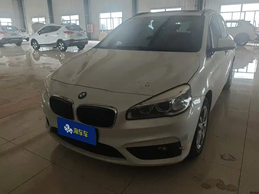 BMW 2 Series Active Tourer — миниатюра 2