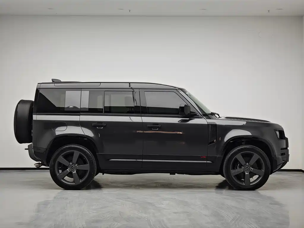 Land Rover Defender — миниатюра 9