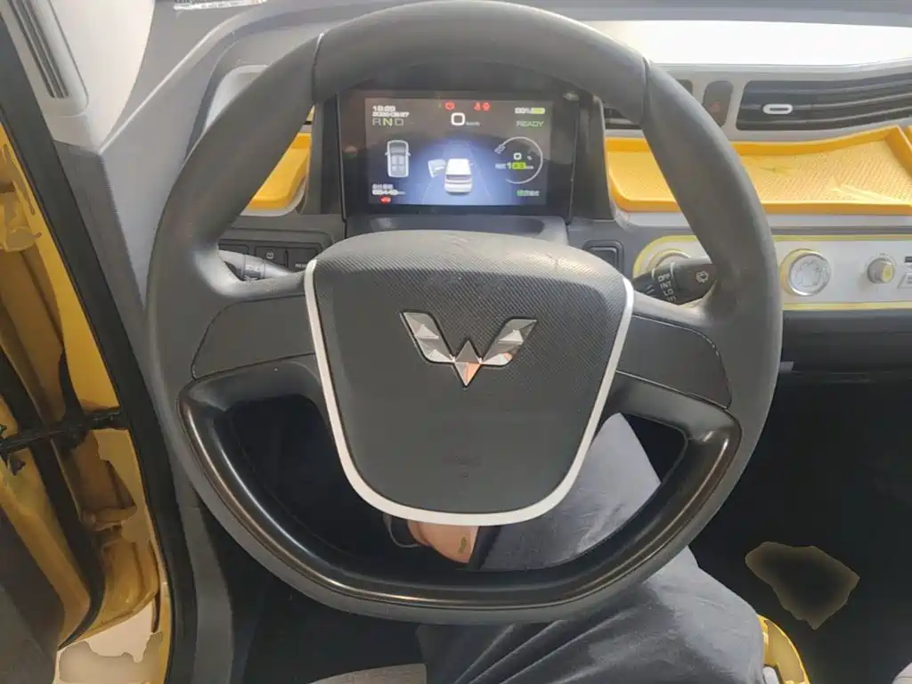 Wuling MINIEV — миниатюра 11