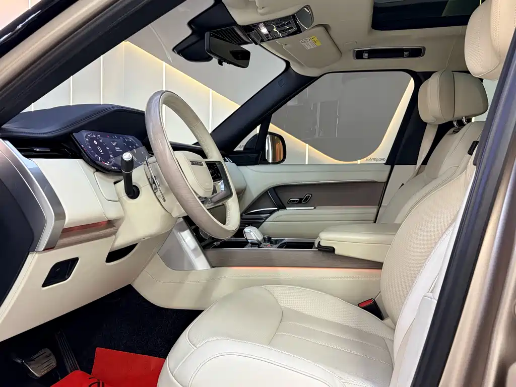 Land Rover Range Rover — миниатюра 5