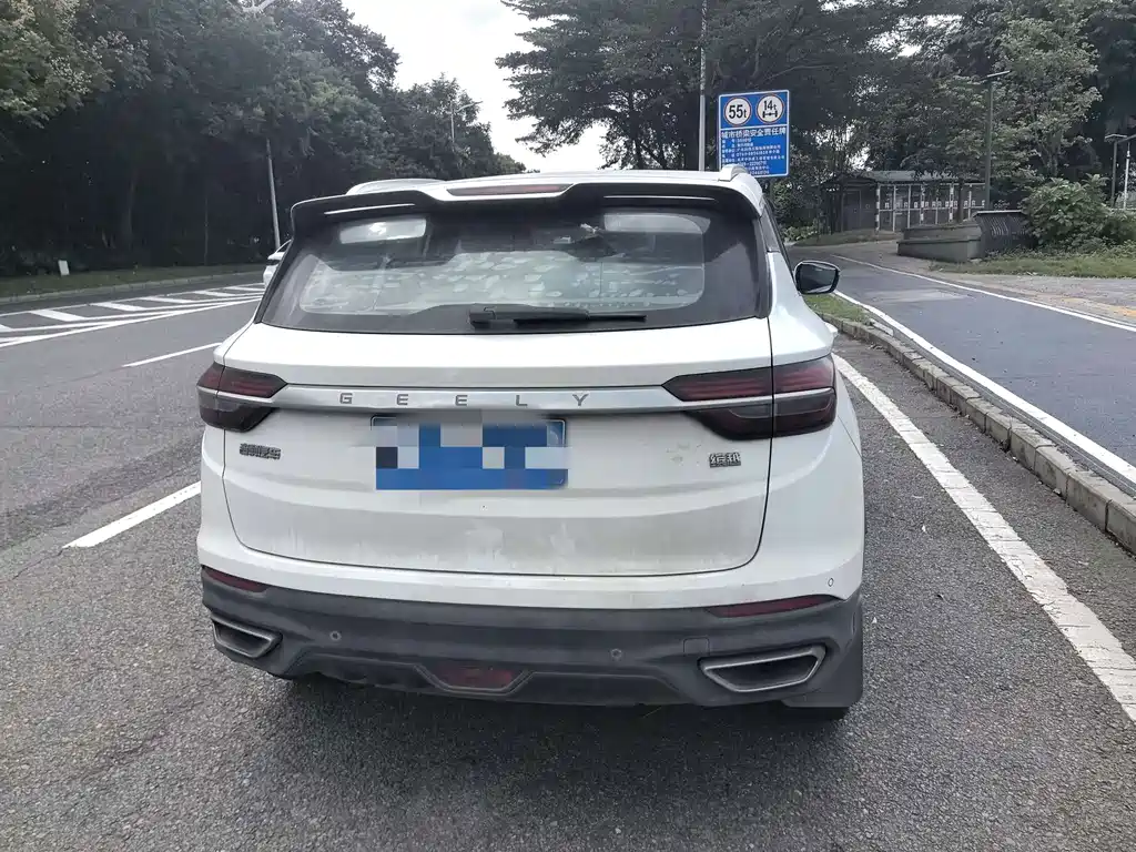 Geely Binyue — миниатюра 10