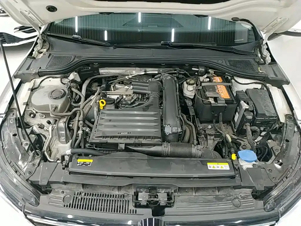 Volkswagen Golf — миниатюра 20