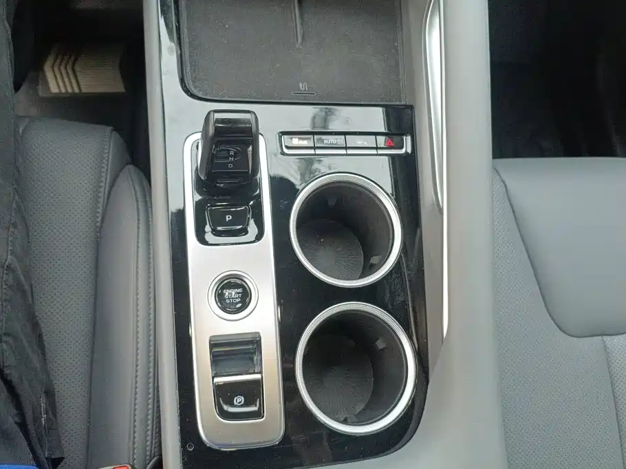 Geely Boyue — миниатюра 15
