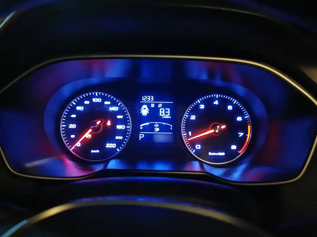 Roewe RX3 — миниатюра 4
