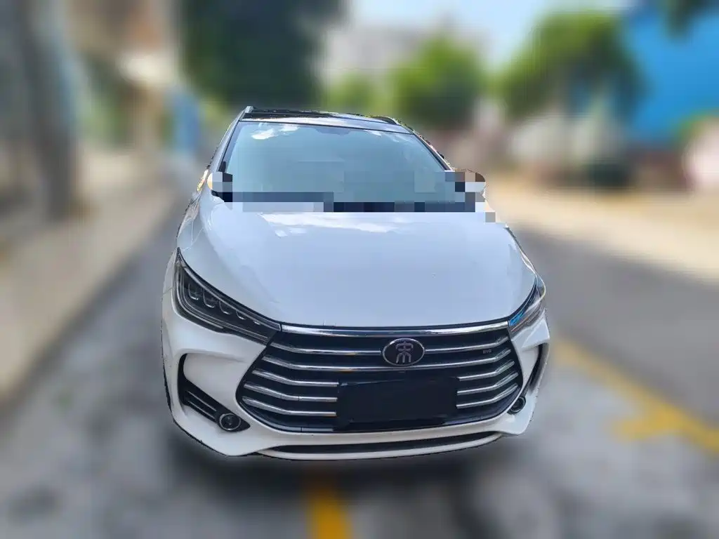 BYD MAX — миниатюра 2