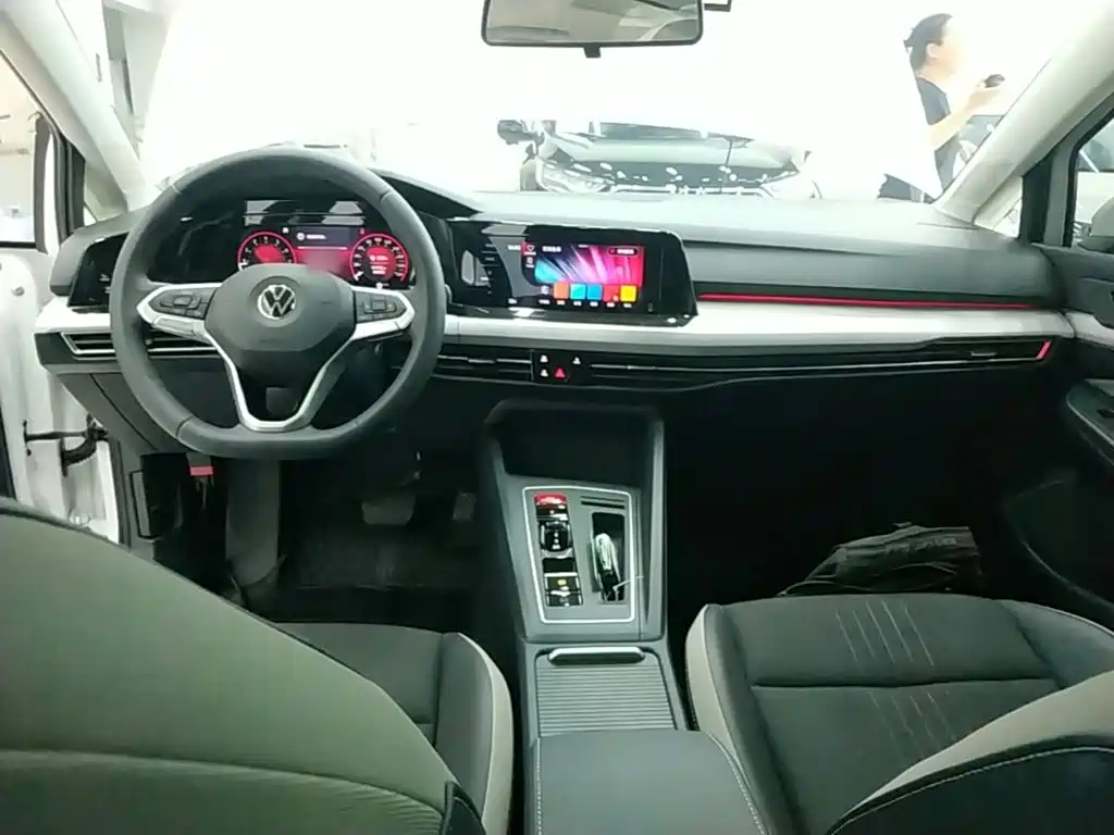 Volkswagen Golf — миниатюра 10
