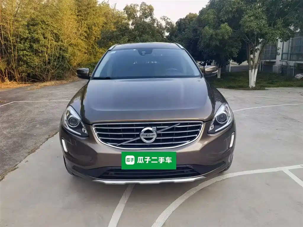 VOLVO  XC60