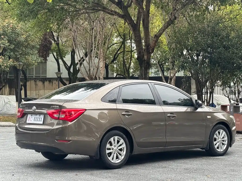 Buick Excelle — миниатюра 4