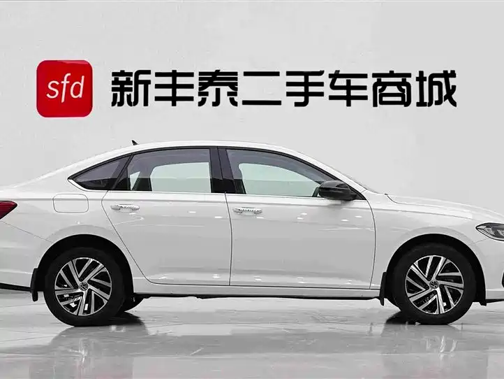 Volkswagen Lavida — миниатюра 3