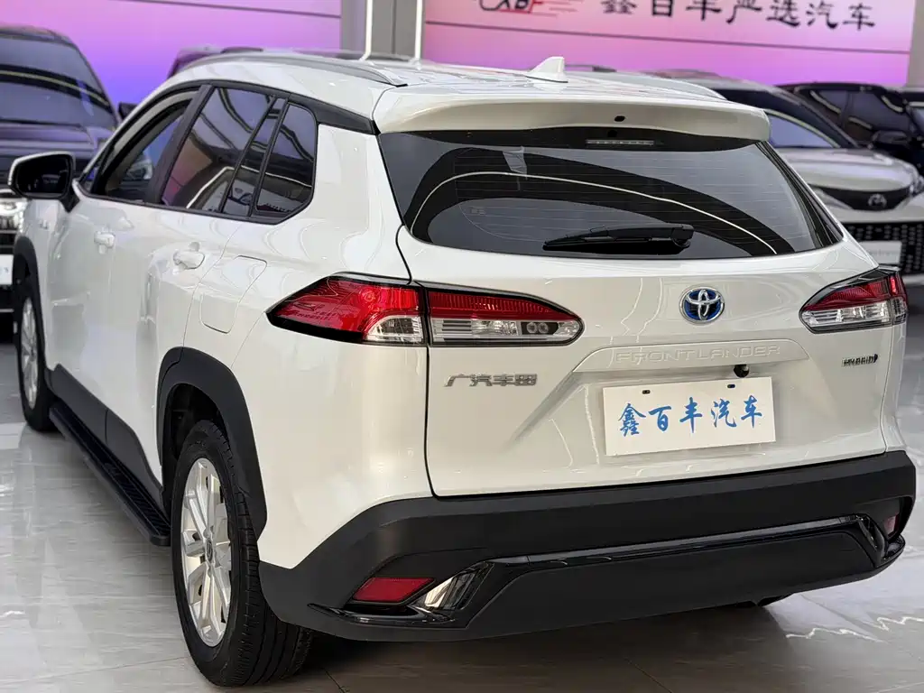 Toyota Frontlander — миниатюра 8