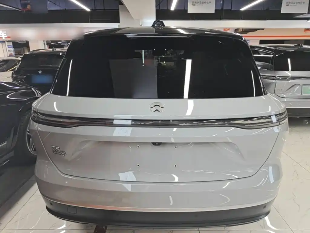 NIO ES8 — миниатюра 6