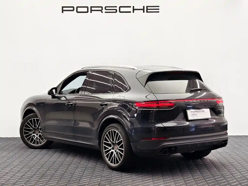 Porsche Cayenne Hybrid — миниатюра 4