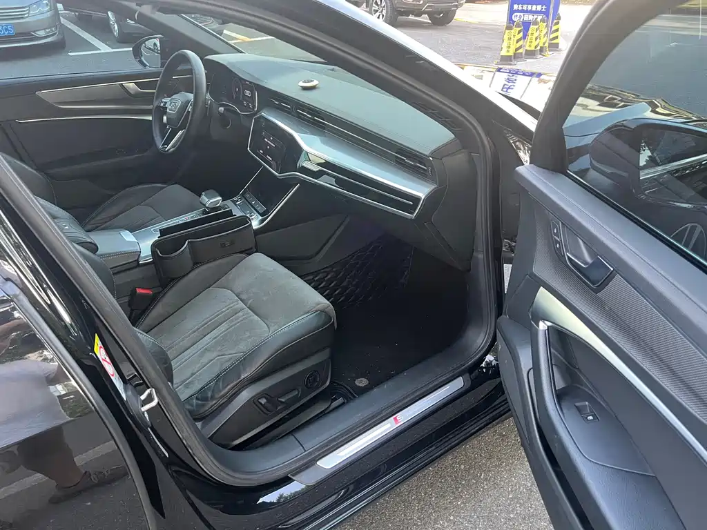 Audi A6L — миниатюра 11