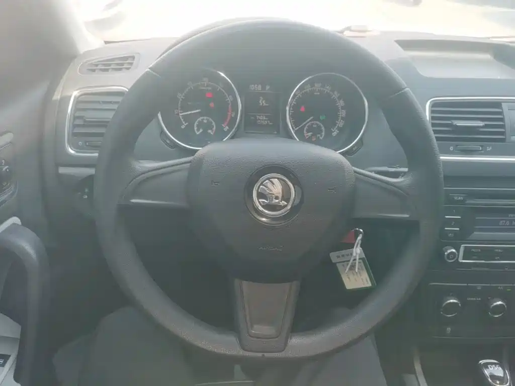 Skoda Yeti — миниатюра 11