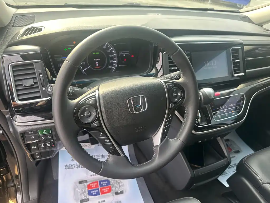 Honda Elysion — миниатюра 6