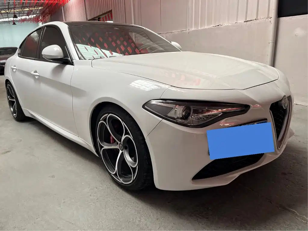 ALFA ROMEO GIULIA