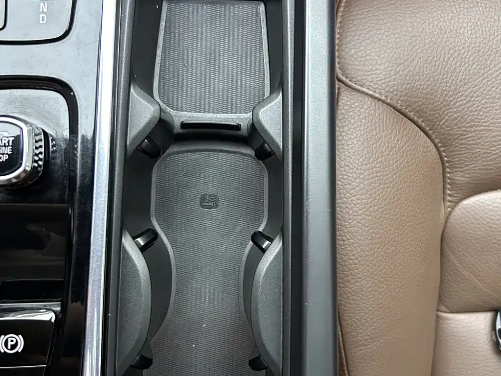 Volvo S60 — миниатюра 30
