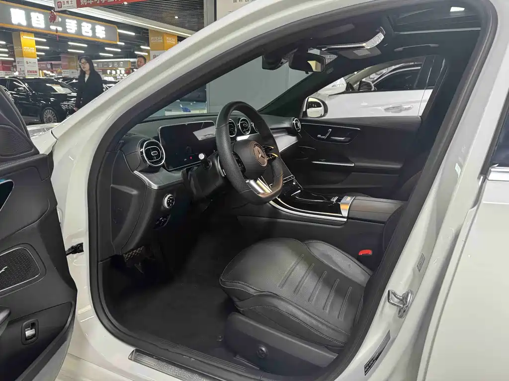 Mercedes-Benz C-Class — миниатюра 12
