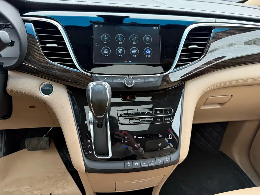 Buick GL8 2018 ES 28T Luxury VI