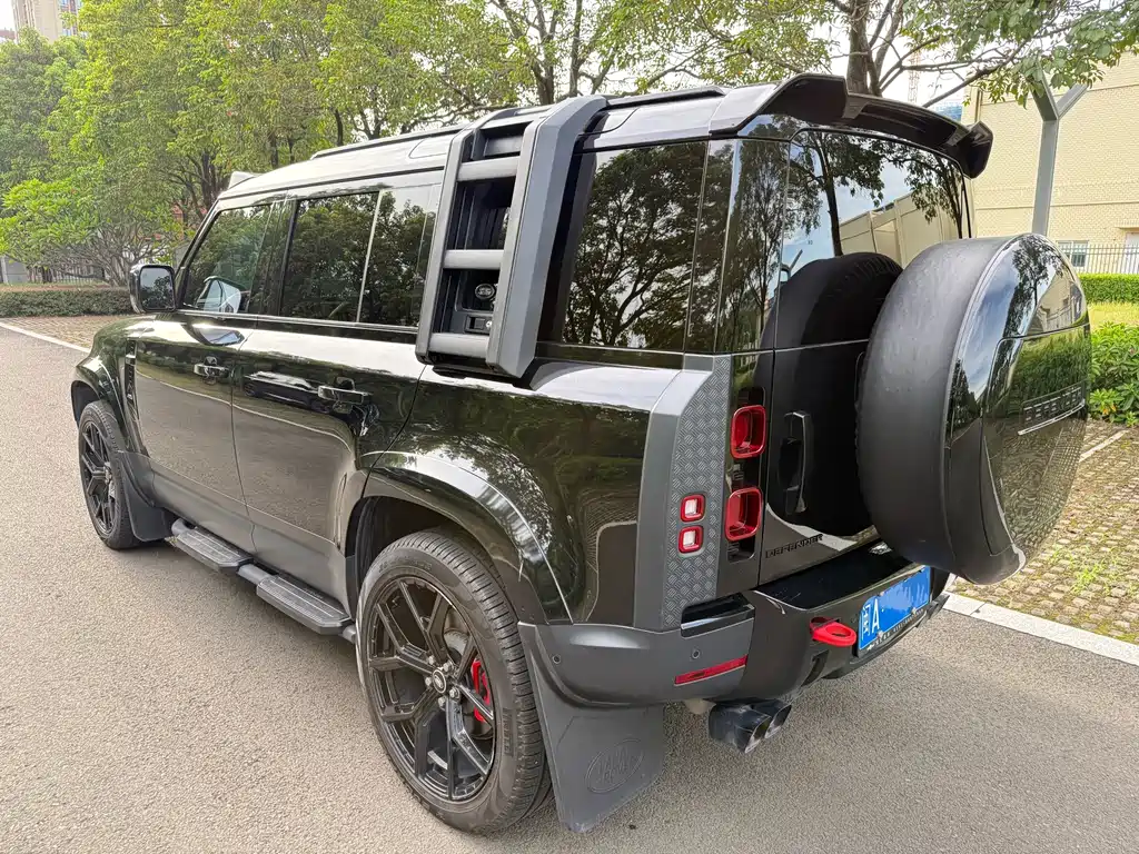 Land Rover Defender — миниатюра 5