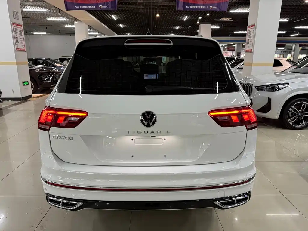 Volkswagen Tiguan L — миниатюра 11