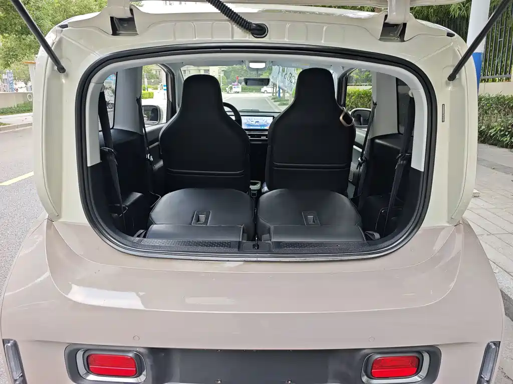 Baojun KiWi EV — миниатюра 20