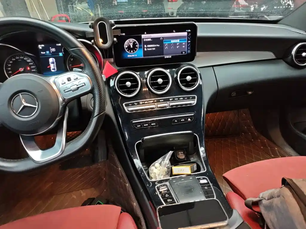 Mercedes-Benz C-Class — миниатюра 13