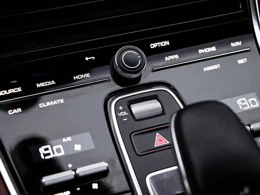 Porsche Panamera — миниатюра 11