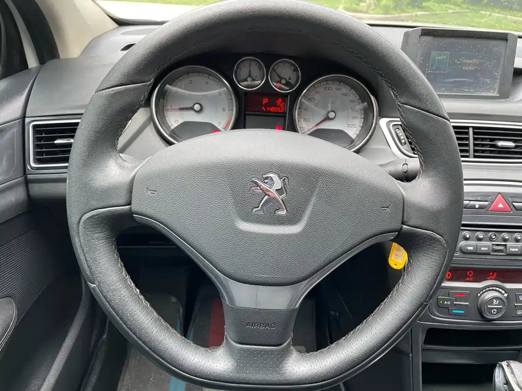 Peugeot 308 — миниатюра 8